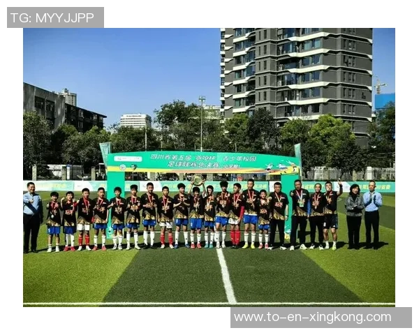 成都大学足球协会：携手共进打造校园足球新风尚与活力